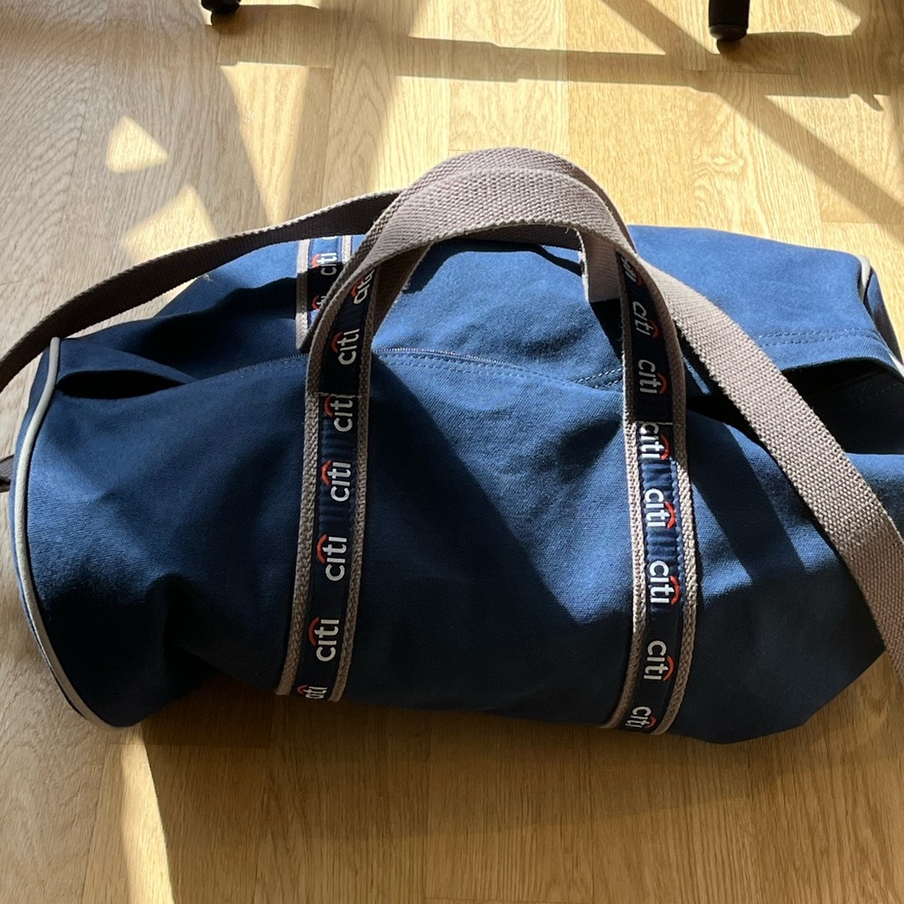 Vintage Citi Duffle Bag 21” [Great Condition]